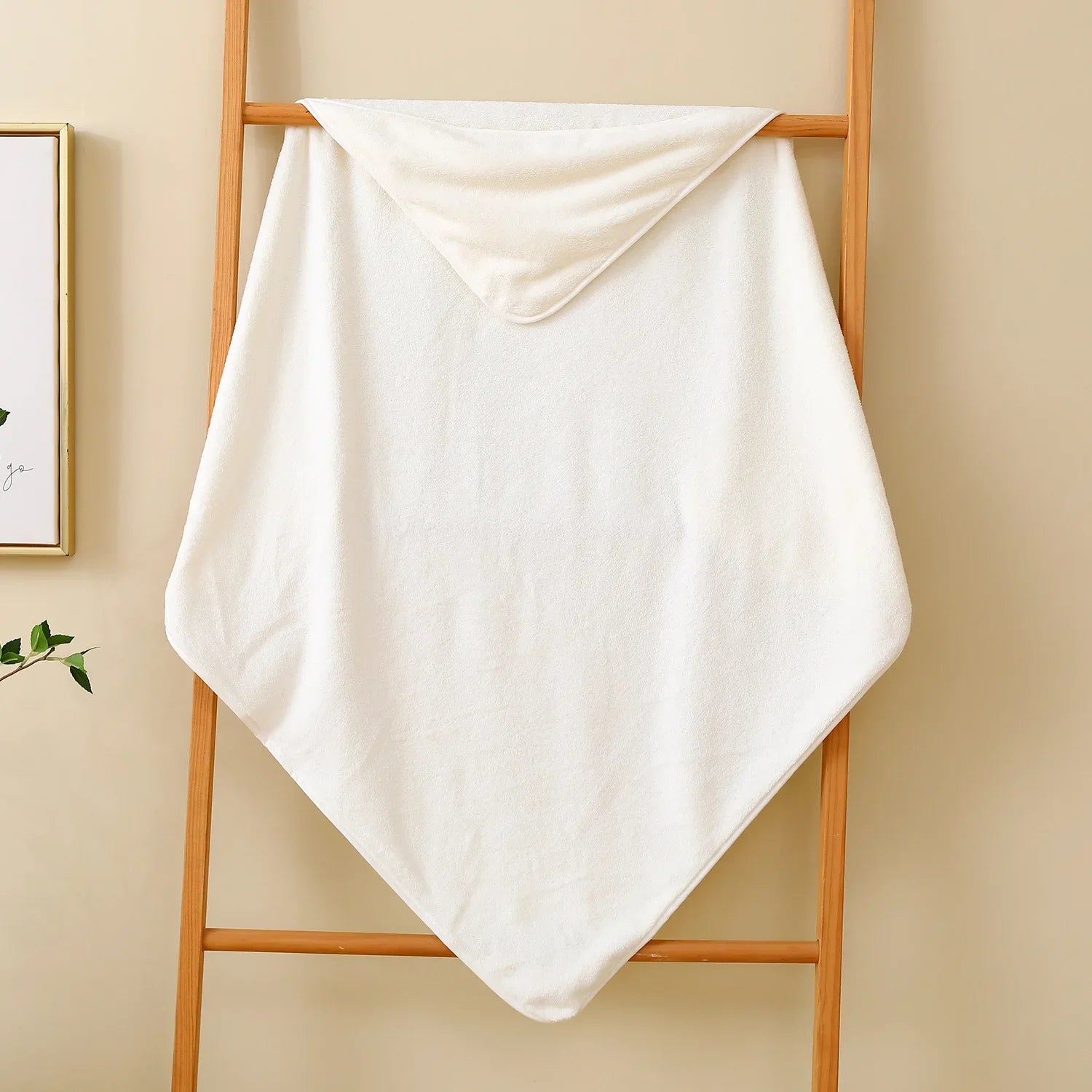 Peignoir Bébé Personnalisé – Cape de Bain à Capuche avec Broderie Prénom