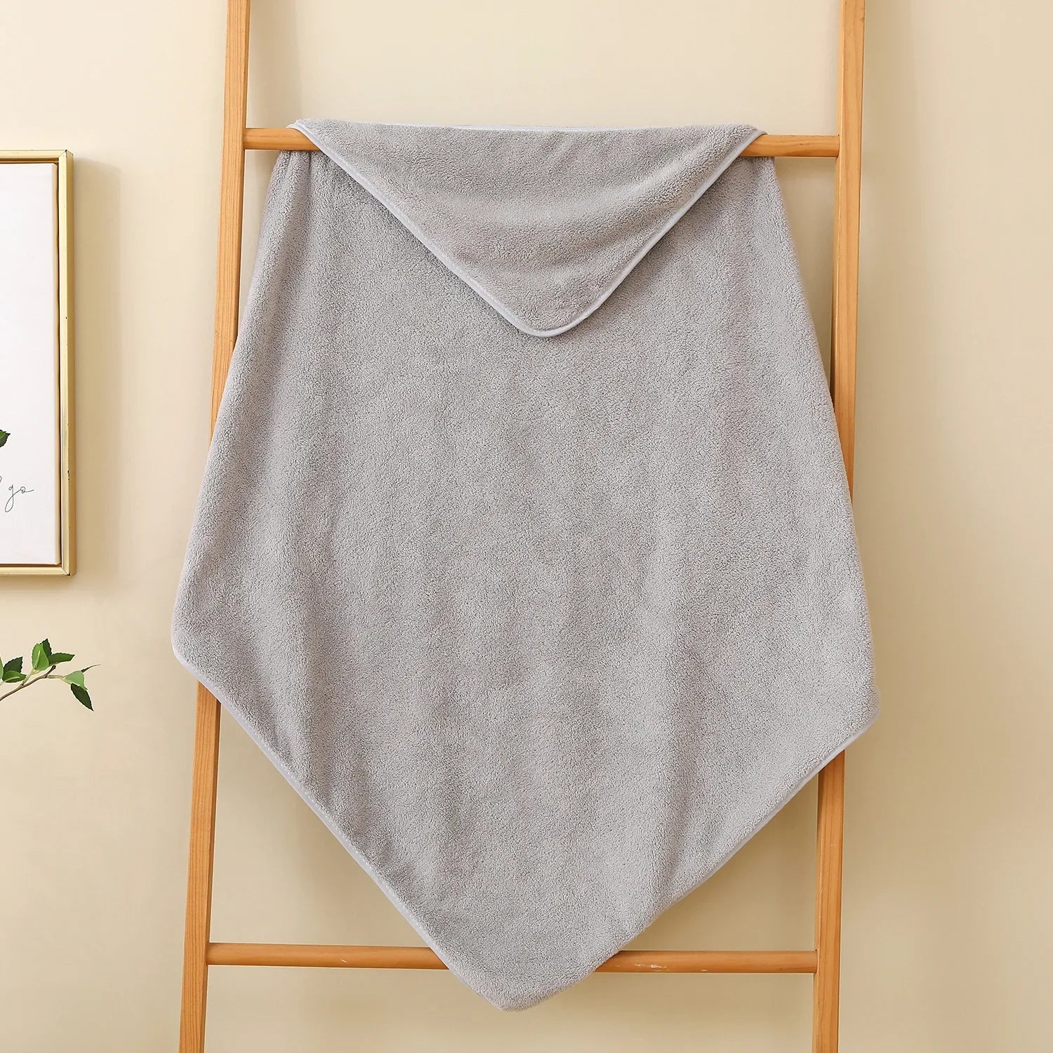 Peignoir Bébé Personnalisé – Cape de Bain à Capuche avec Broderie Prénom