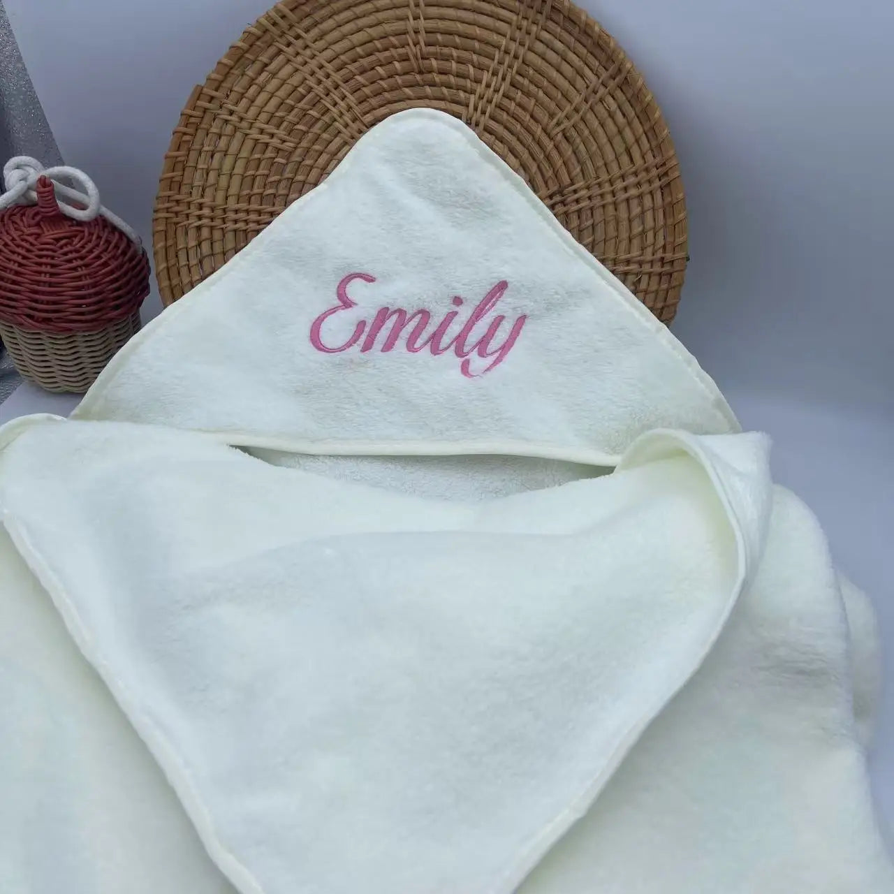 Peignoir Bébé Personnalisé – Cape de Bain à Capuche avec Broderie Prénom